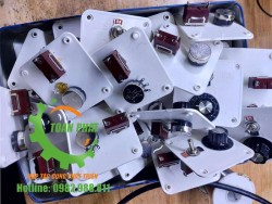 Hộp điều khiển biến tần máy xay giò