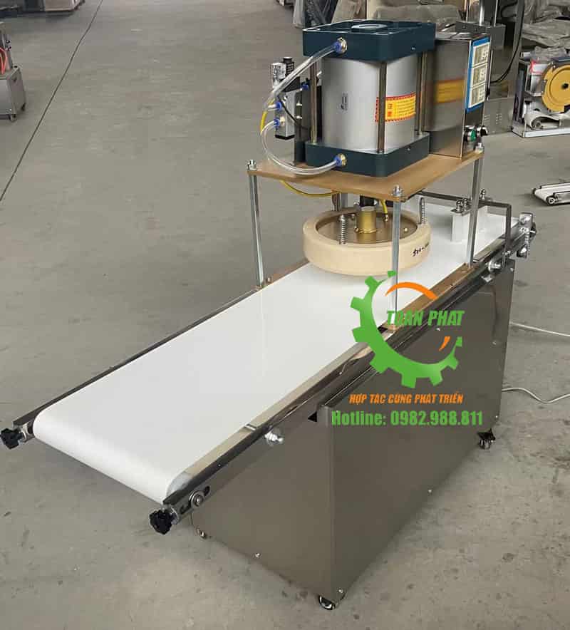 Máy làm đế bánh Pizza TP-900