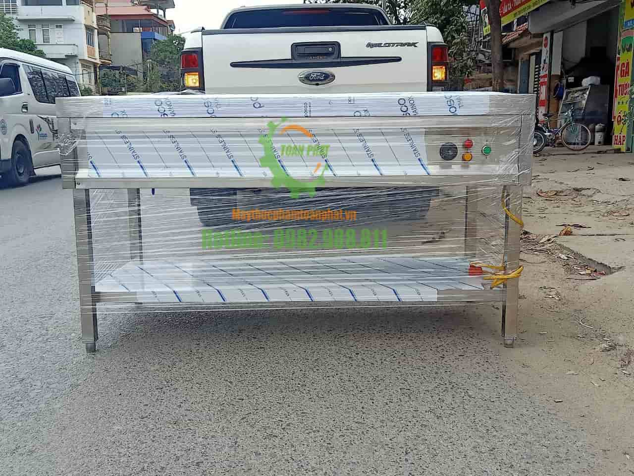 Tủ giữ nóng thực phẩm 4 khay