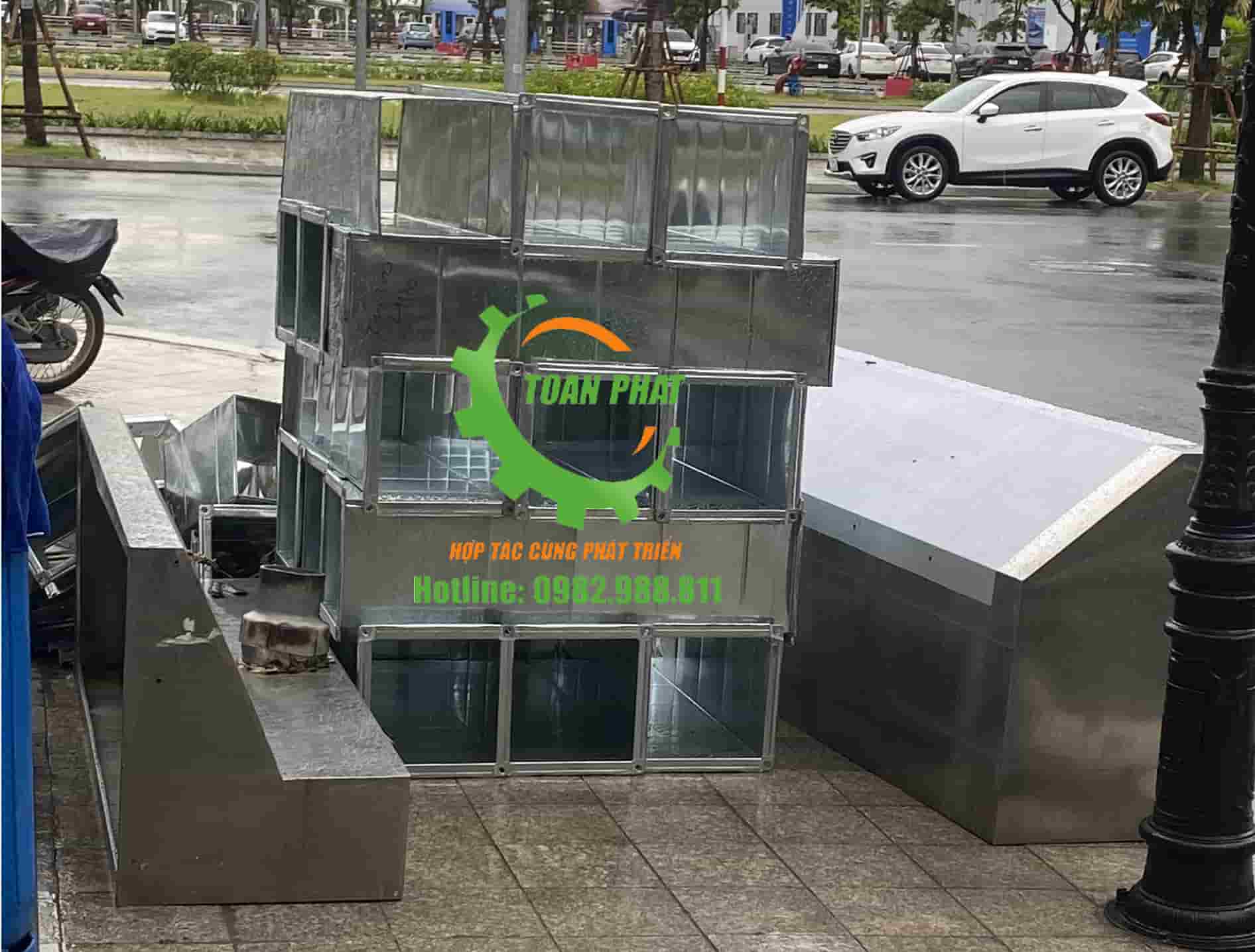 Tum hút mùi bếp nhà hàng