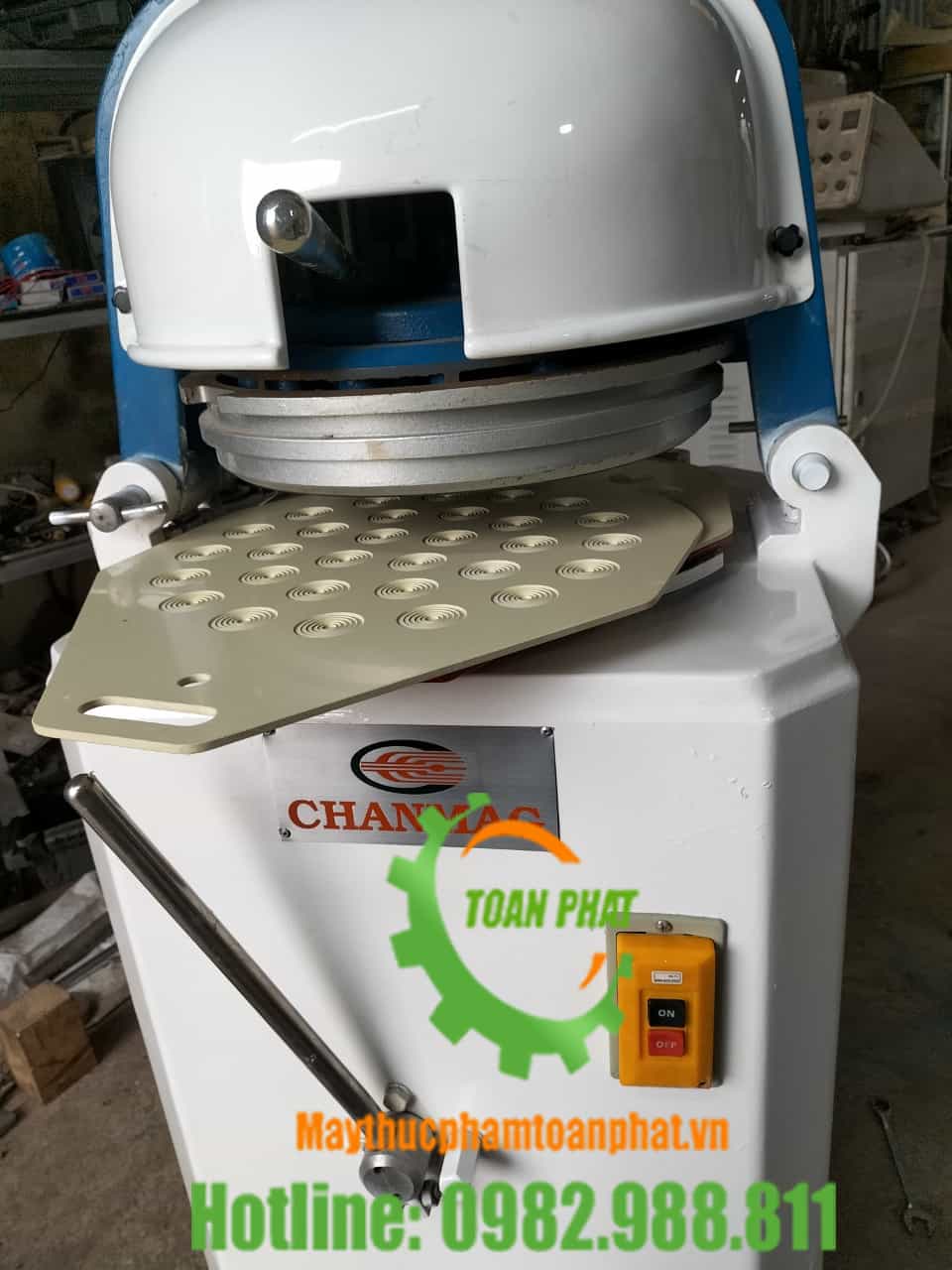 Máy chia vê bột 30-36 phần Chanmag