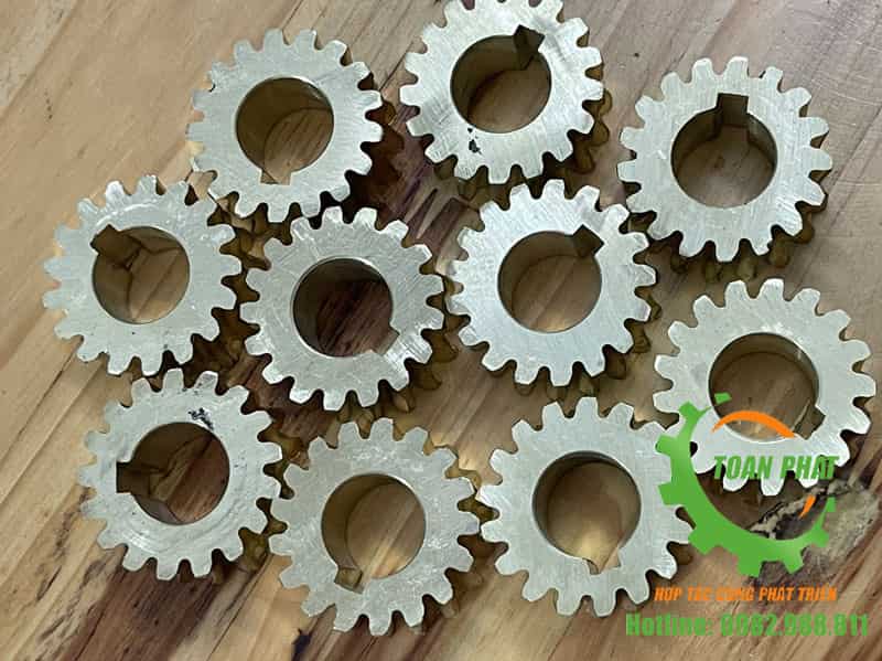 Bánh răng máy thái thịt QX260 bằng đồng